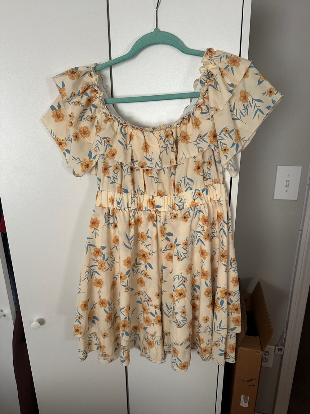 NWOT SHEIN Cream Floral Ruffle Romper